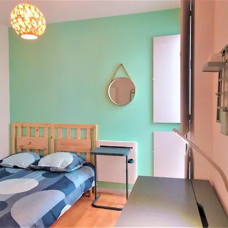 Magnifique Logement 4 Personnes - Centre-ville De - 2 Chambres Doubles