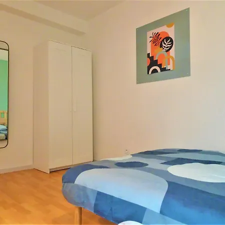 Magnifique Logement 4 Personnes - Centre-ville De - 2 Chambres Doubles